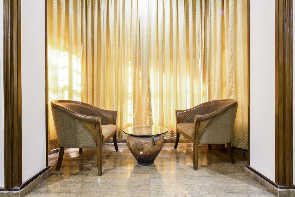 Garden Hotel Mumbai Exterior foto