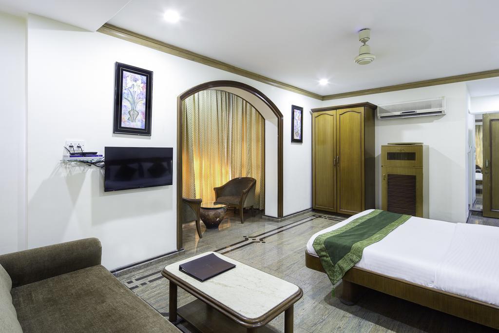 Garden Hotel Mumbai Exterior foto