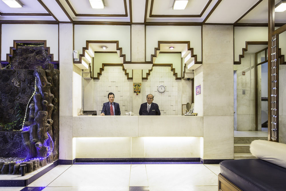 Garden Hotel Mumbai Exterior foto