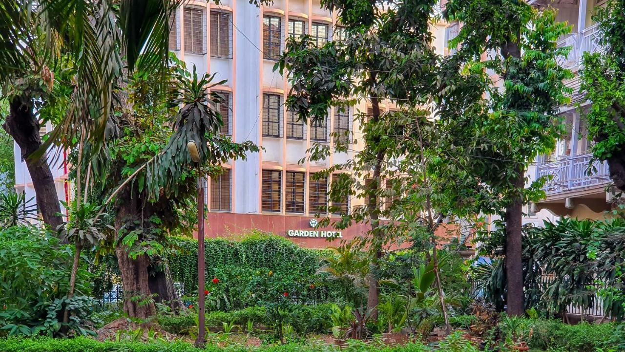 Garden Hotel Mumbai Exterior foto