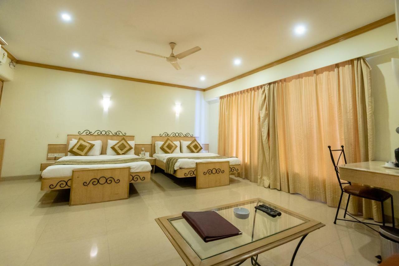 Garden Hotel Mumbai Exterior foto
